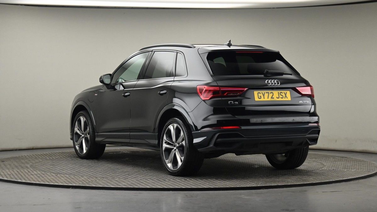 More views of Audi Q3