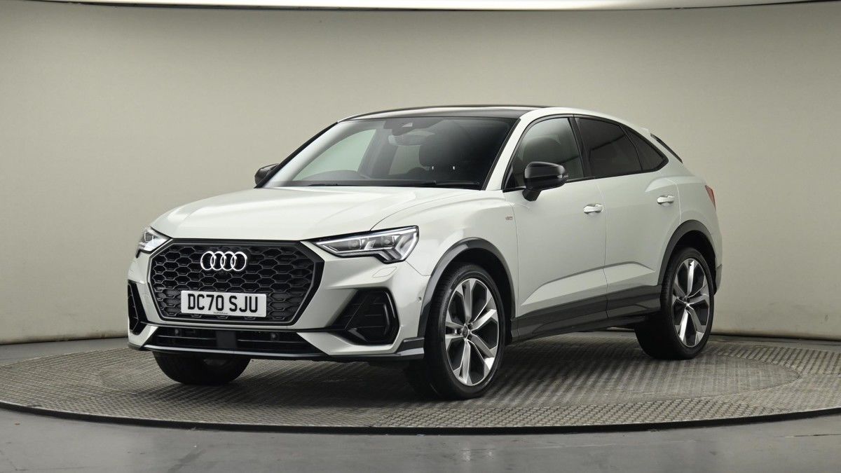 Audi Q3 Image 22