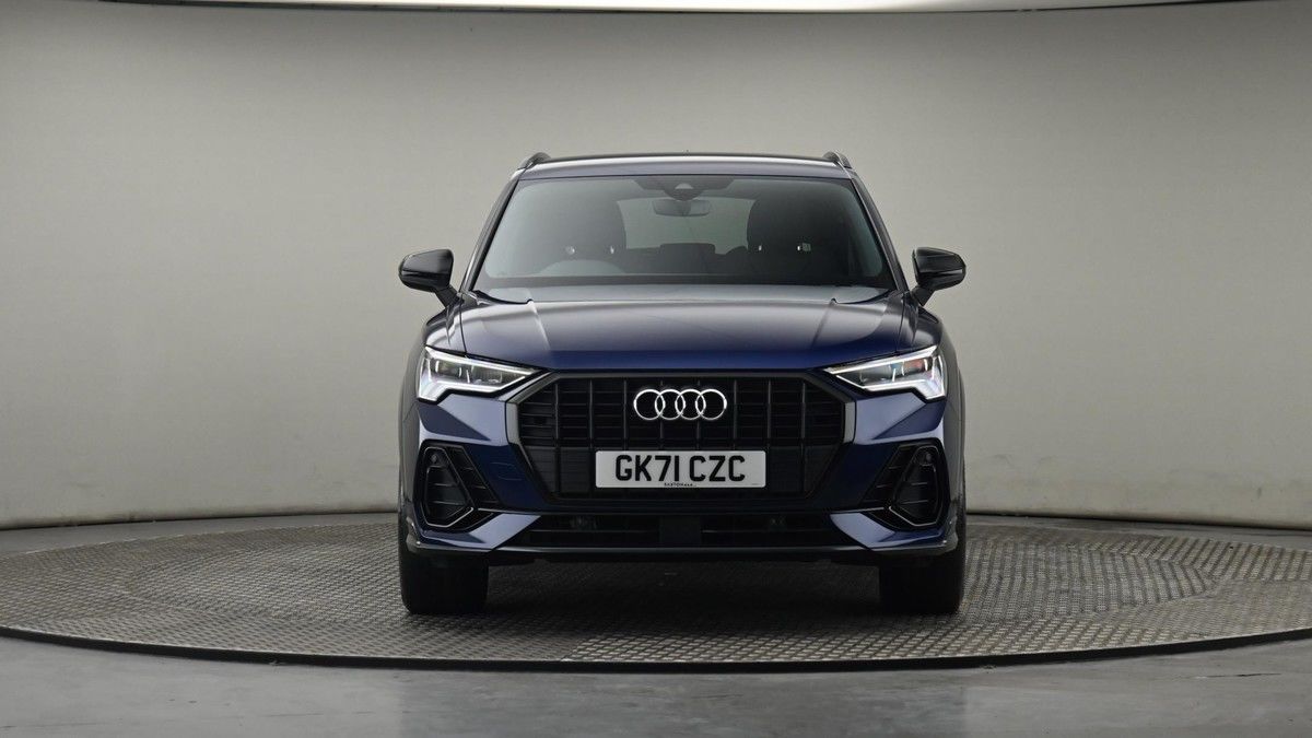 Audi Q3 Image 21