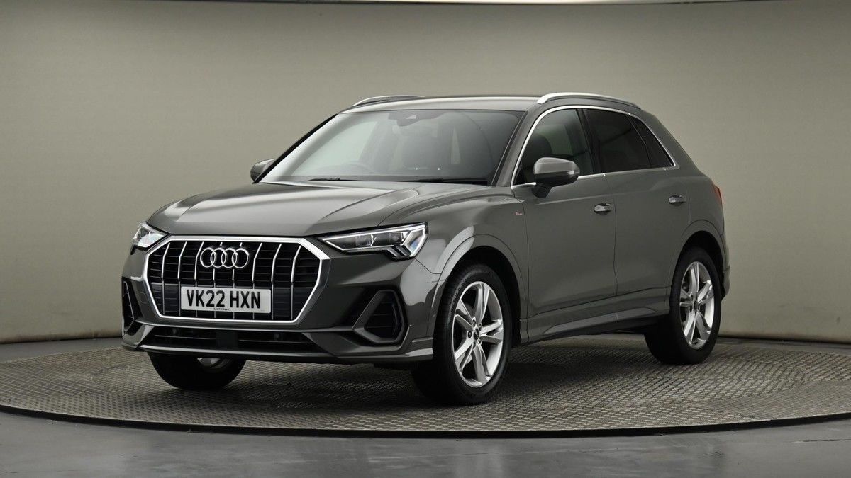 Audi Q3 Image 21