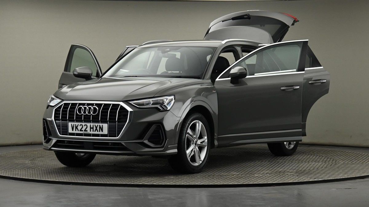 Audi Q3 Image 27