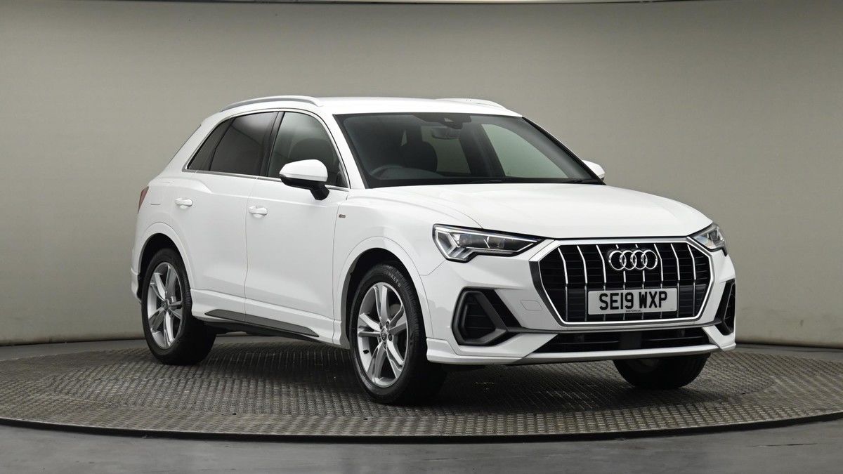 More views of Audi Q3