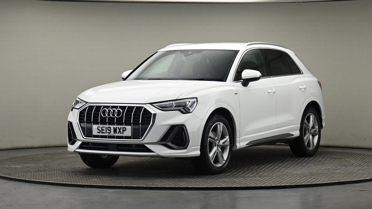 More views of Audi Q3