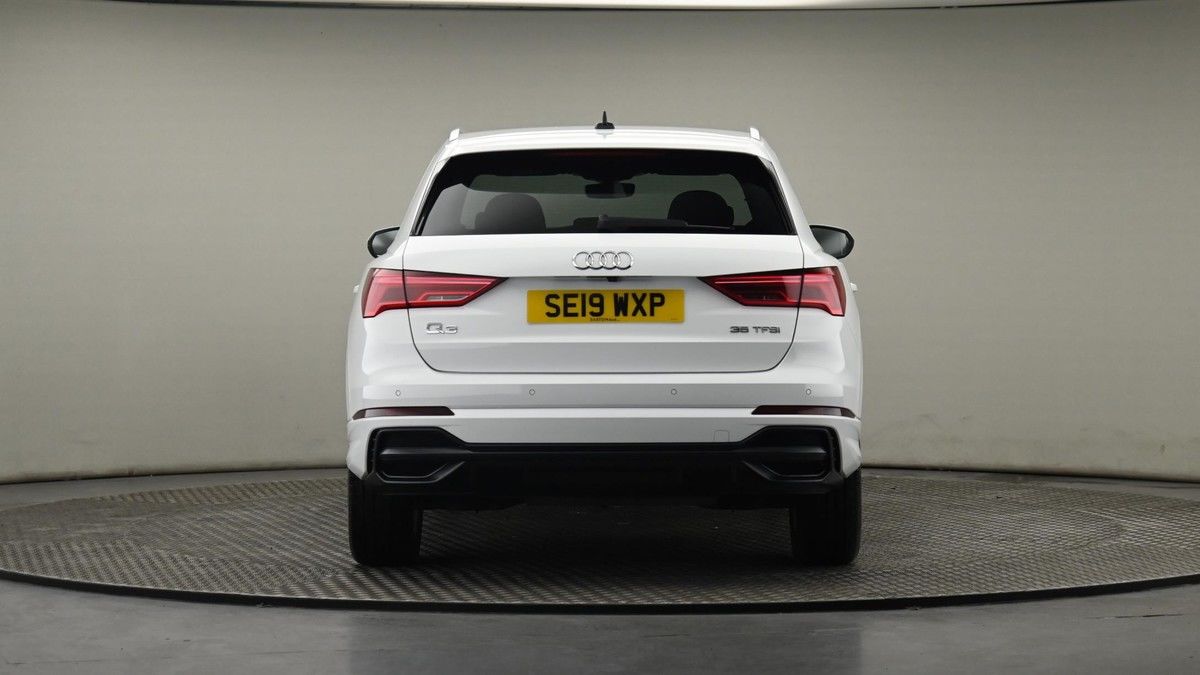 More views of Audi Q3