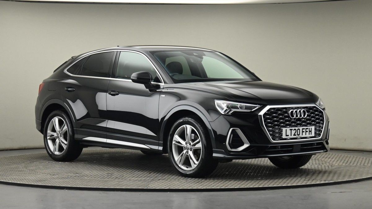 Audi Q3 Image 20