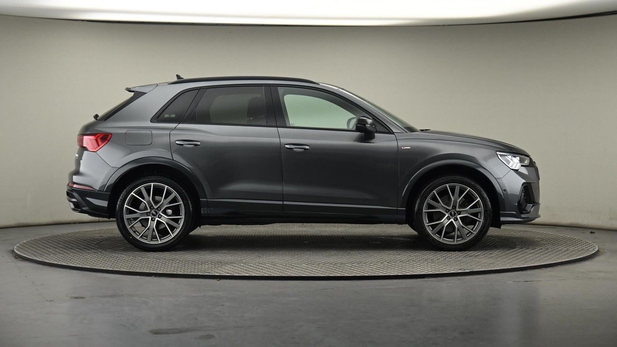 Audi Q3 Image 53