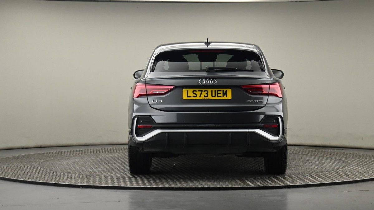 More views of Audi Q3