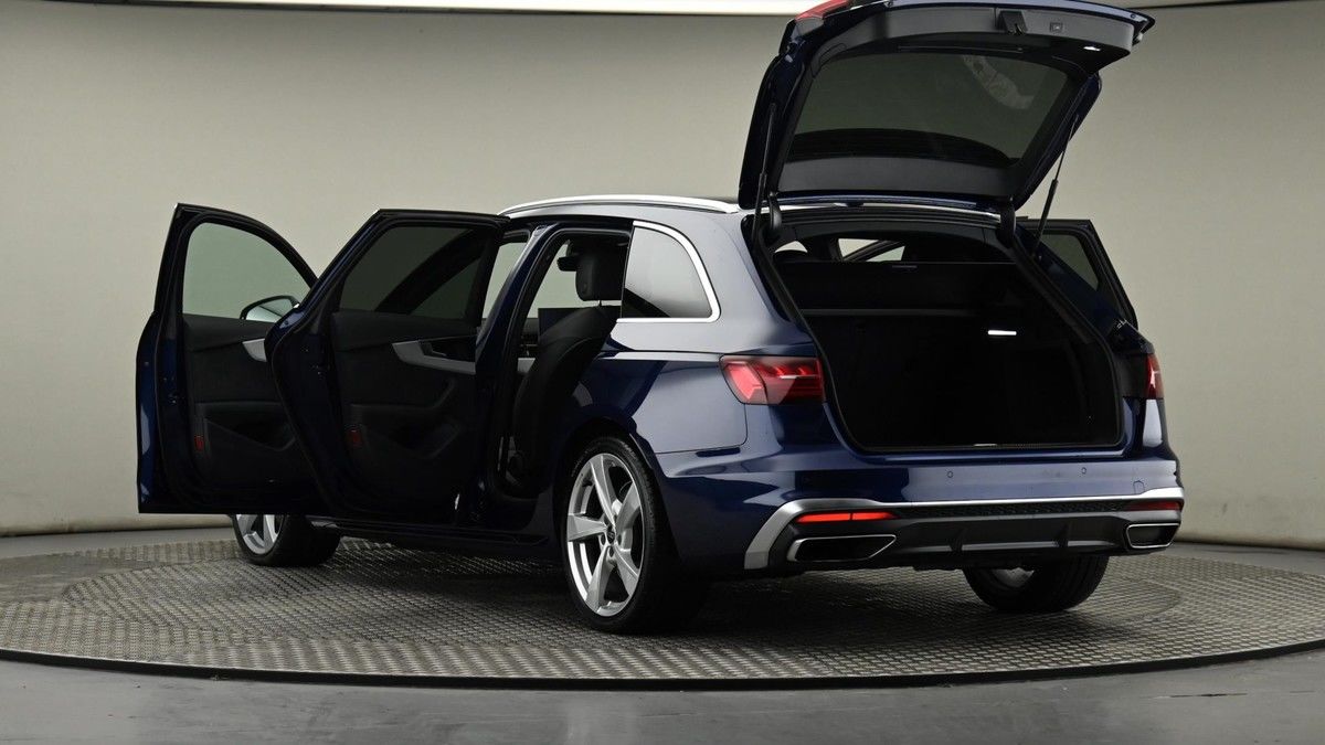 Audi A4 Avant Image 29