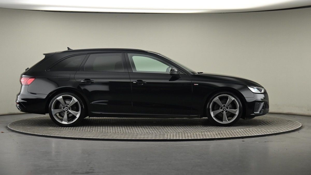 Audi A4 Avant Image 27