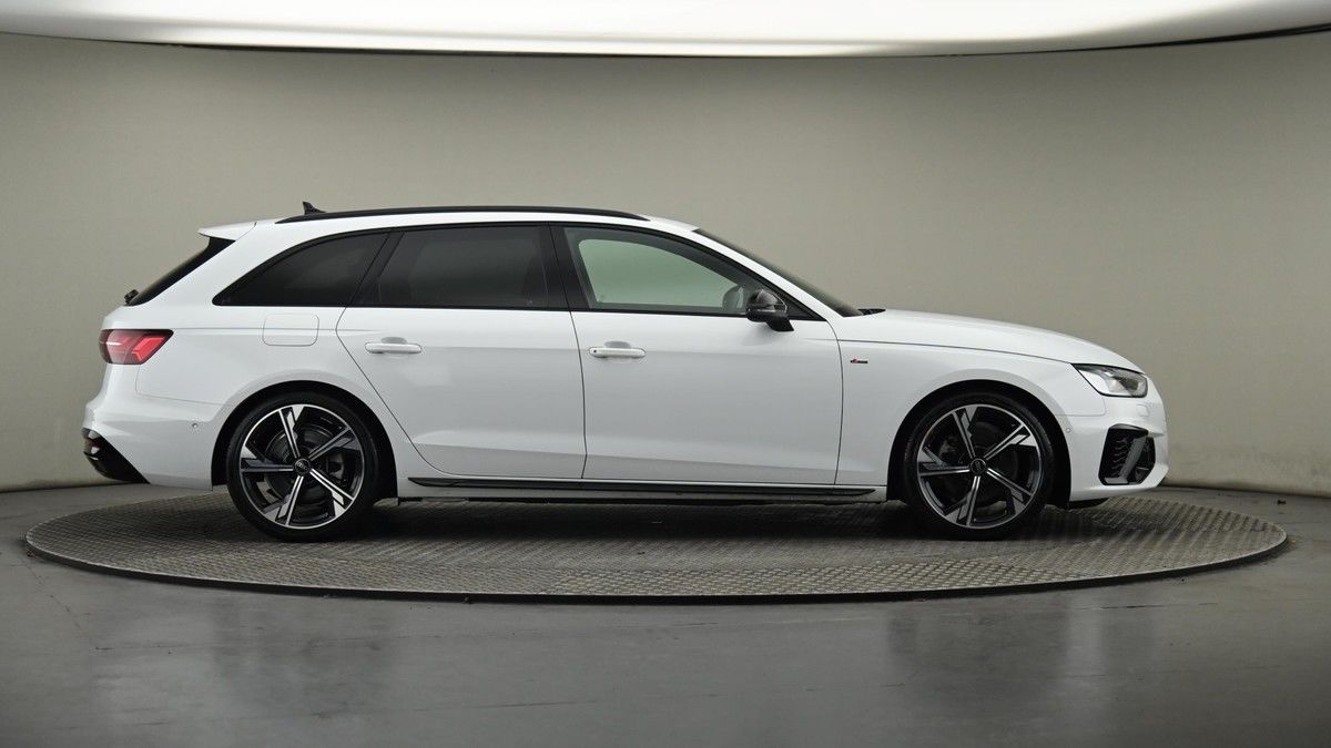 Audi A4 Avant Image 27