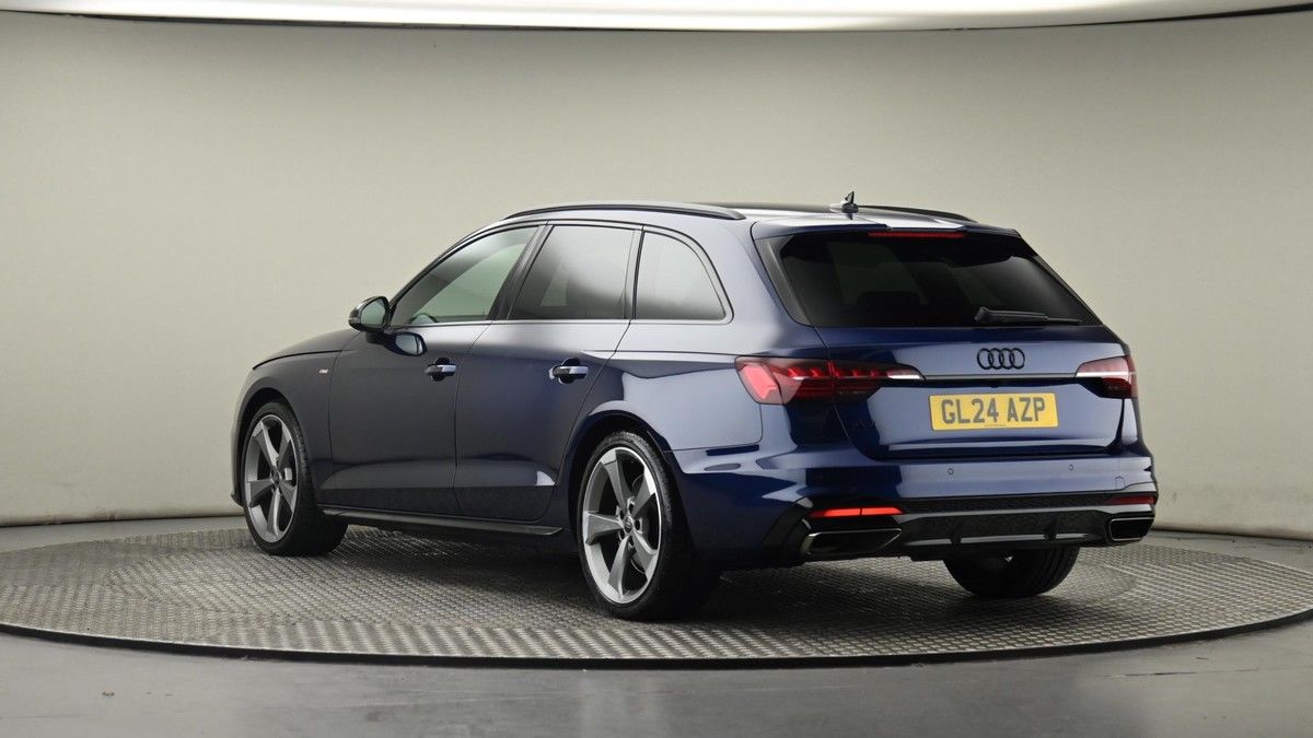 Audi A4 Avant Image 24