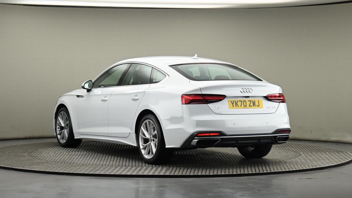 Audi A5 Image 23