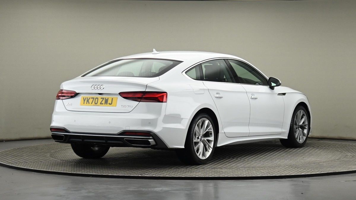 Audi A5 Image 25