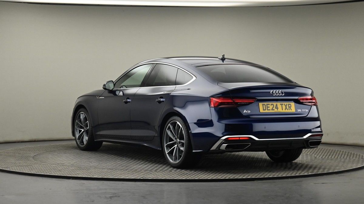 Audi A5 Image 24