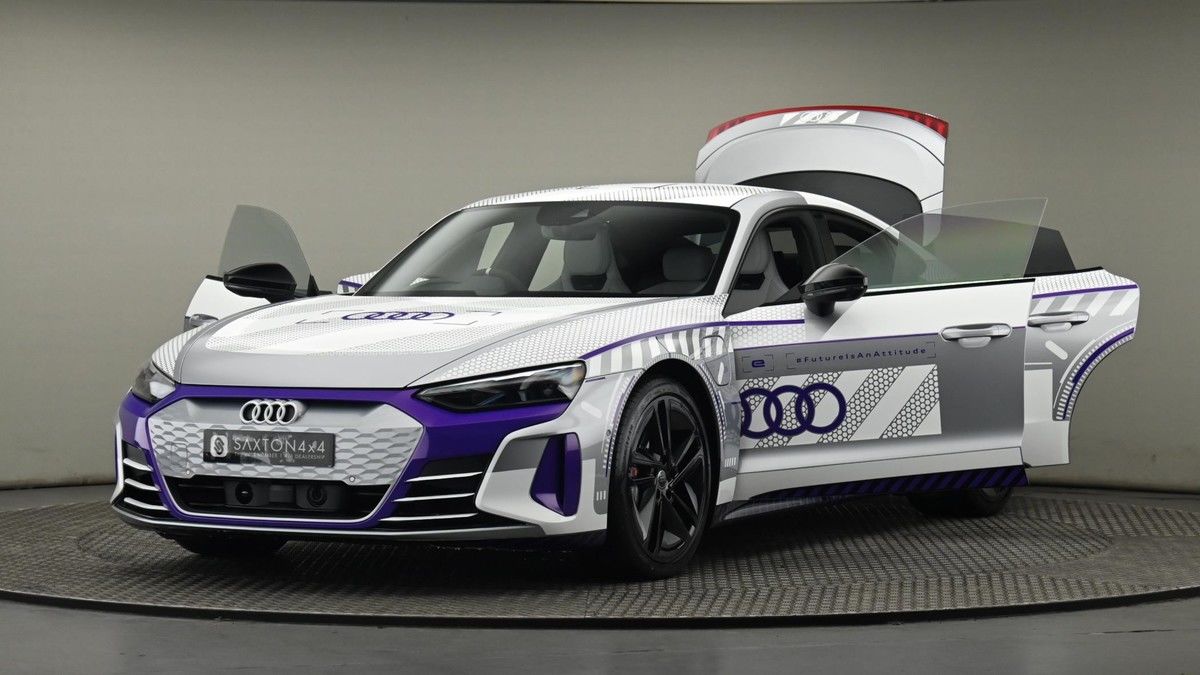 Audi RS e-tron GT Image 28