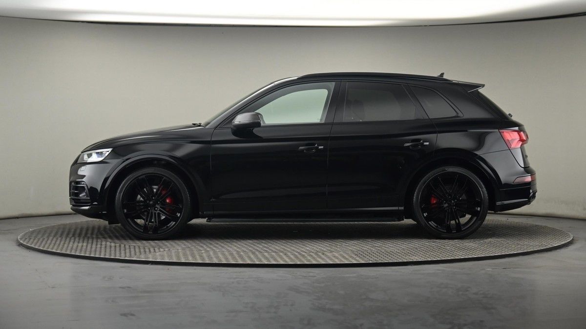 More views of Audi SQ5