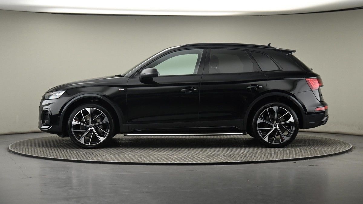 More views of Audi Q5