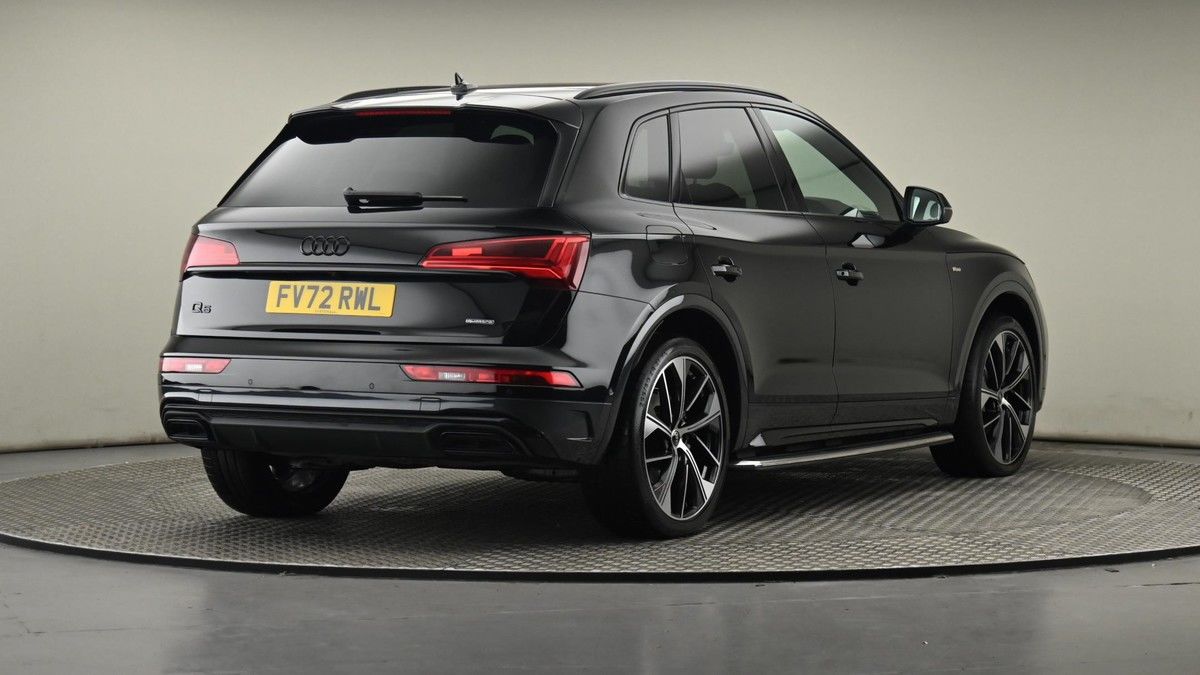 More views of Audi Q5