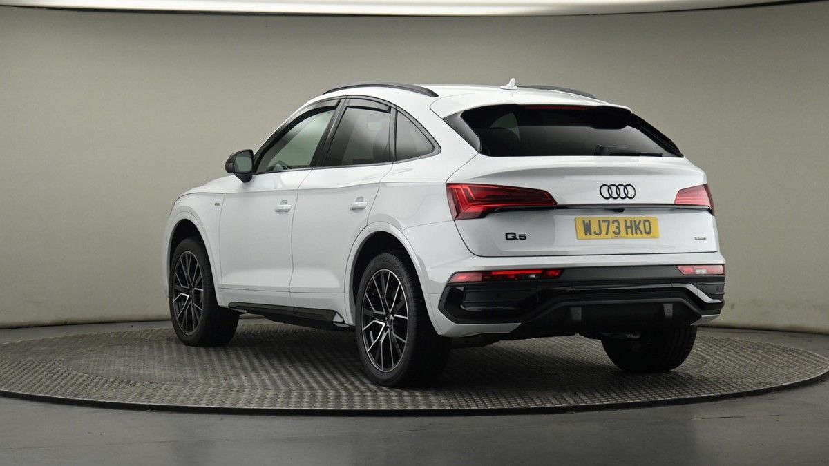 Audi Q5 Image 24