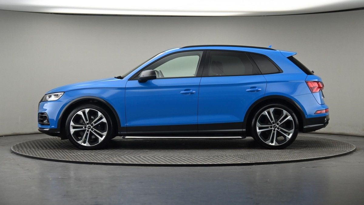 More views of Audi SQ5