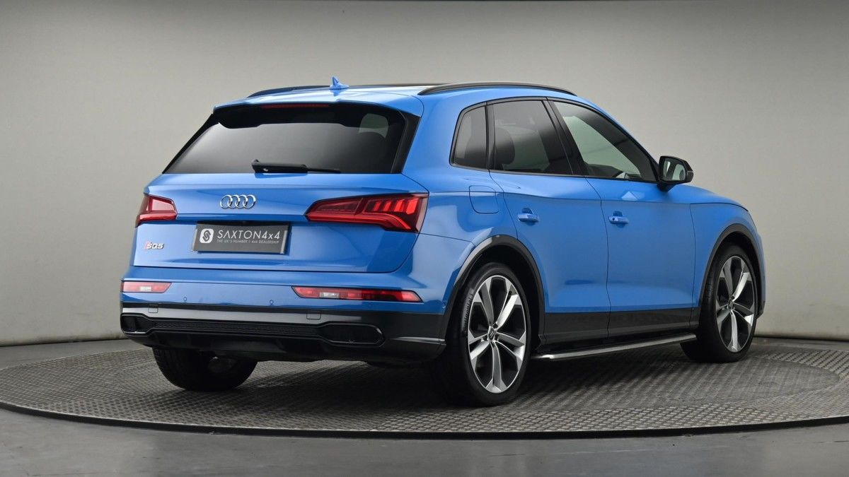 More views of Audi SQ5