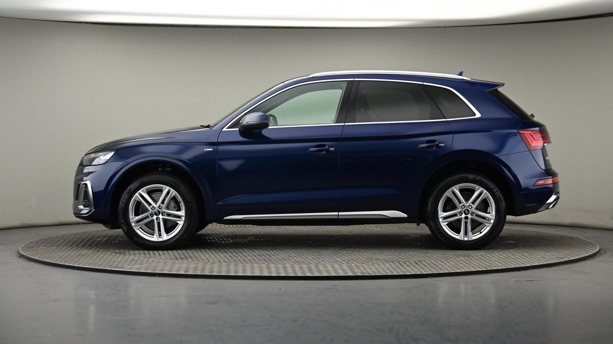 More views of Audi Q5