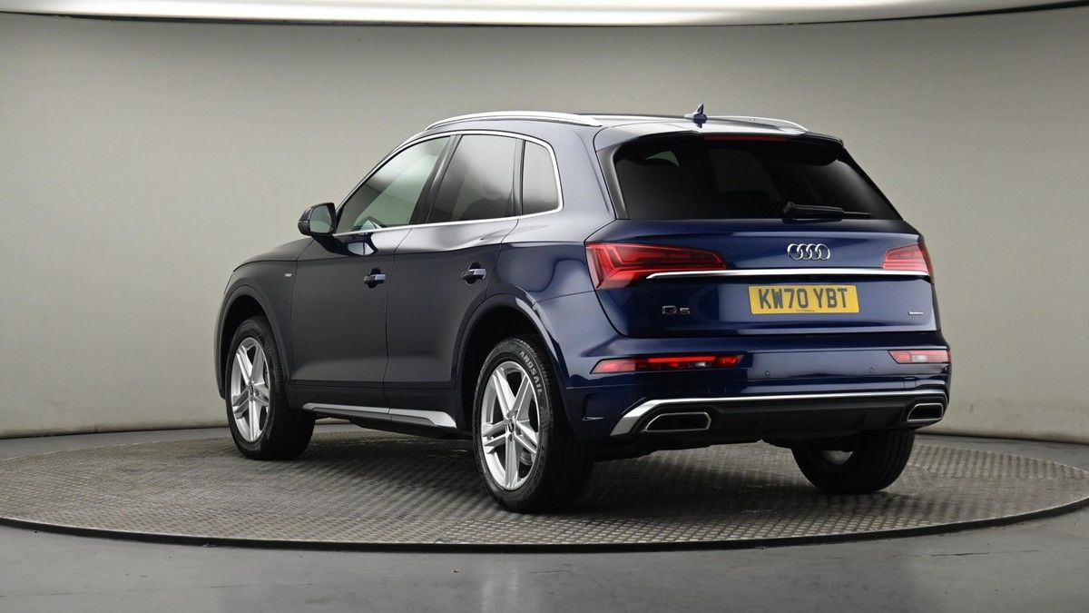 More views of Audi Q5