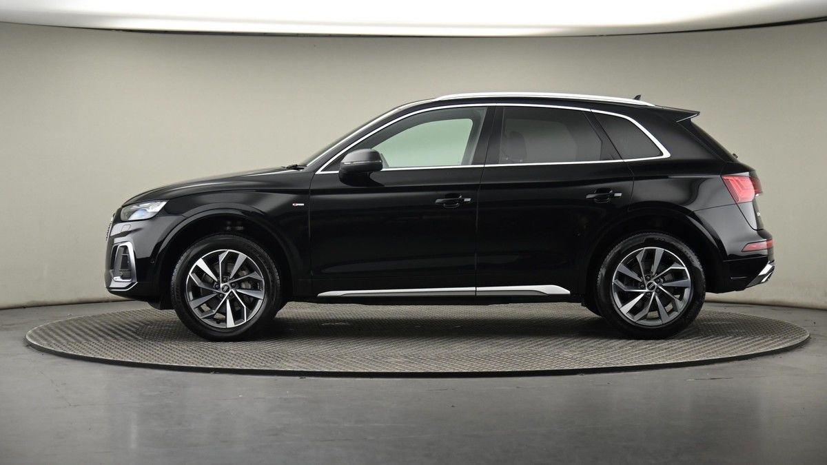 Audi Q5 Image 23