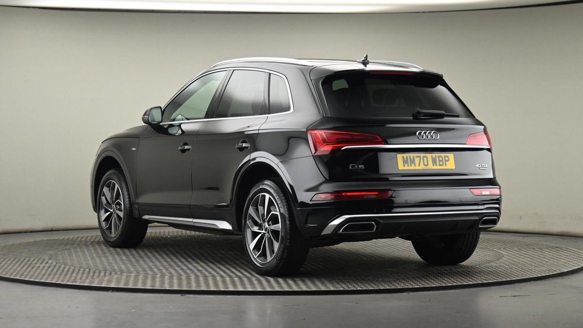 More views of Audi Q5