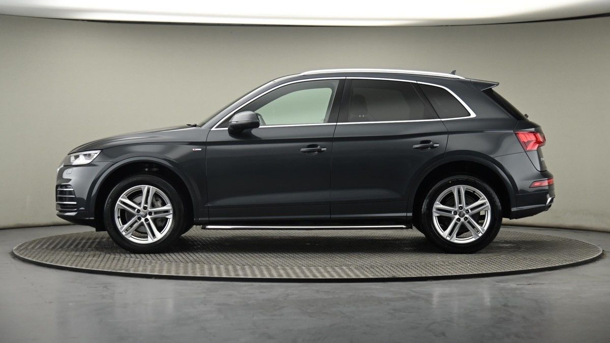 Audi Q5 Image 23