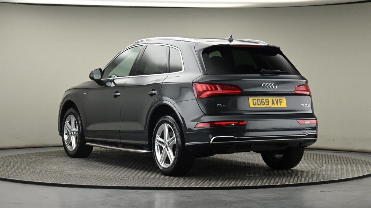 Audi Q5 Image 24