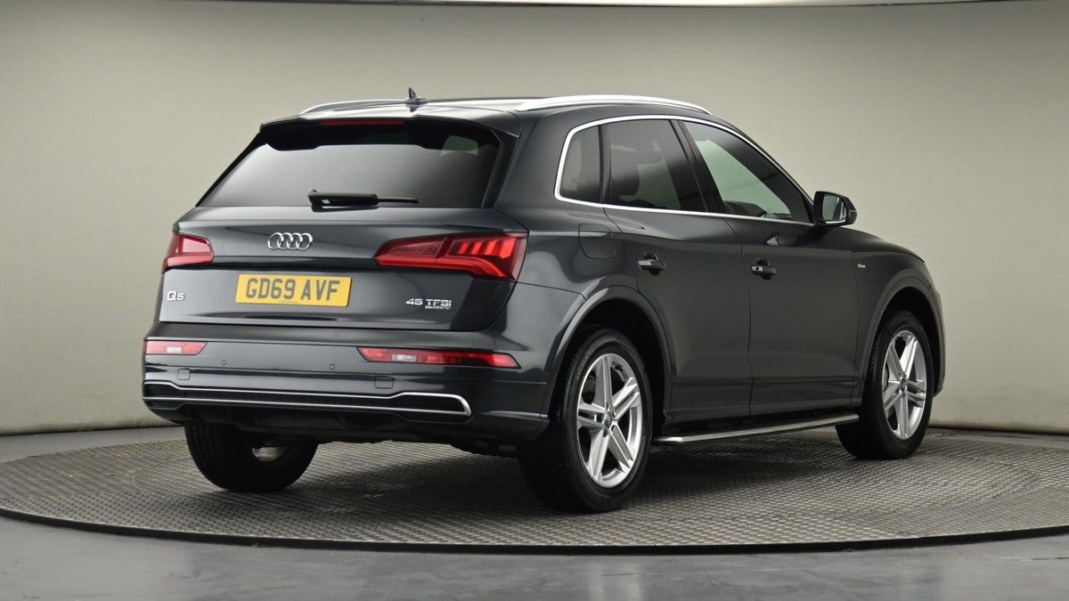 Audi Q5 Image 26