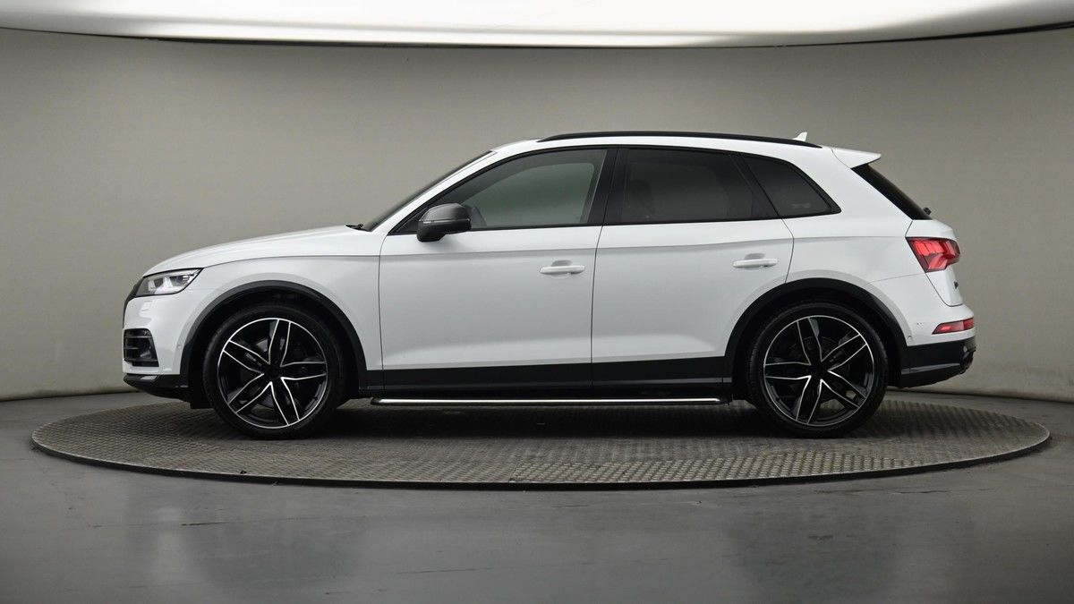 More views of Audi SQ5