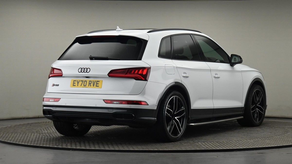 More views of Audi SQ5