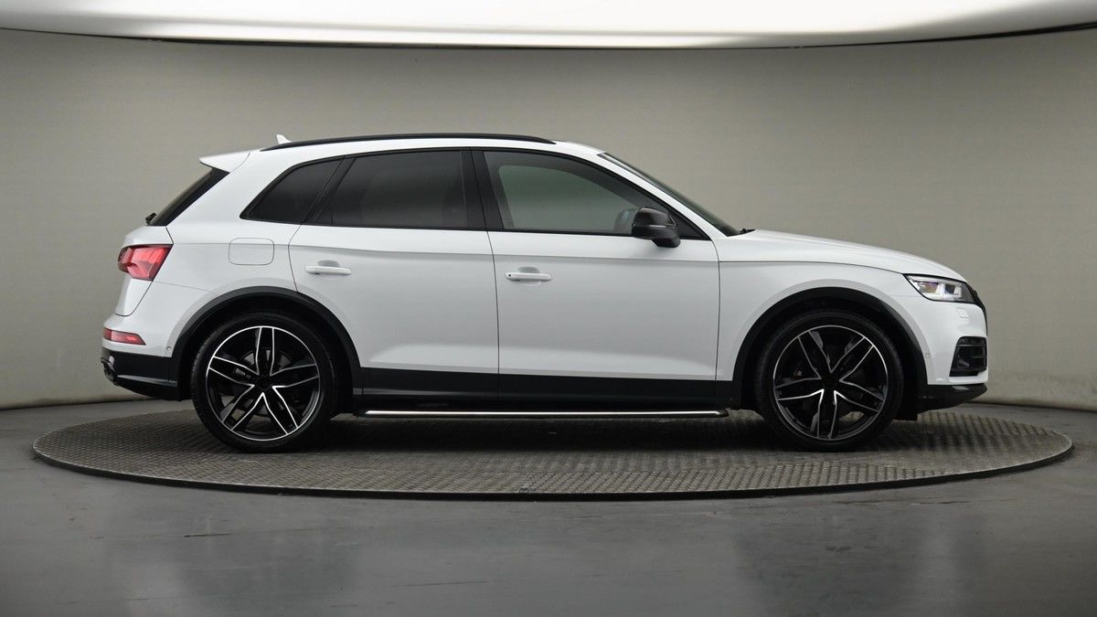 More views of Audi SQ5