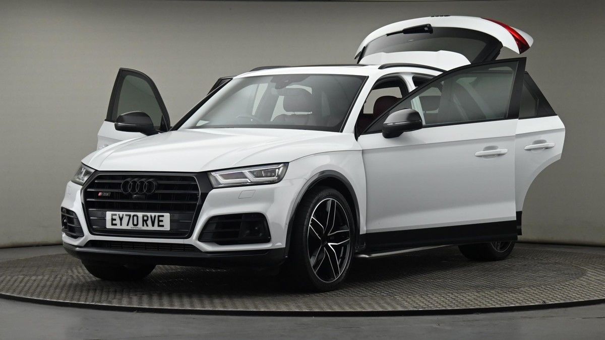 More views of Audi SQ5