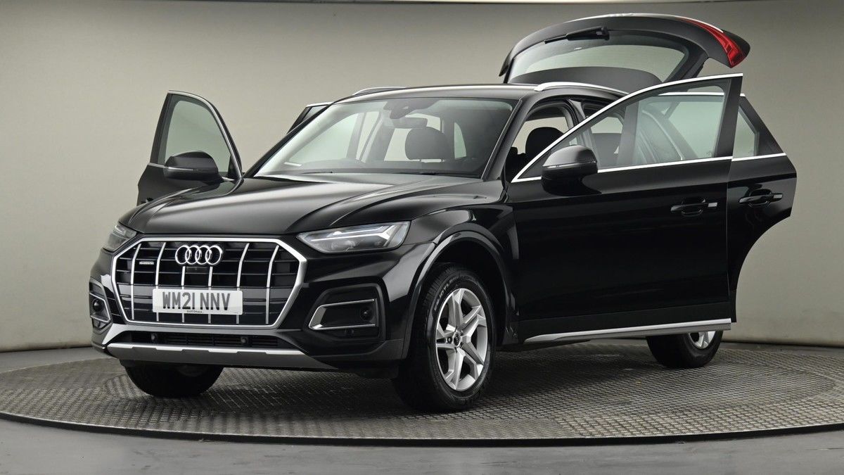 More views of Audi Q5