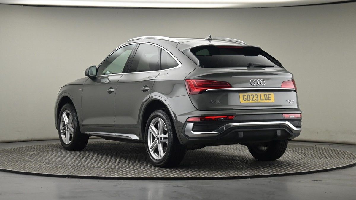 More views of Audi Q5