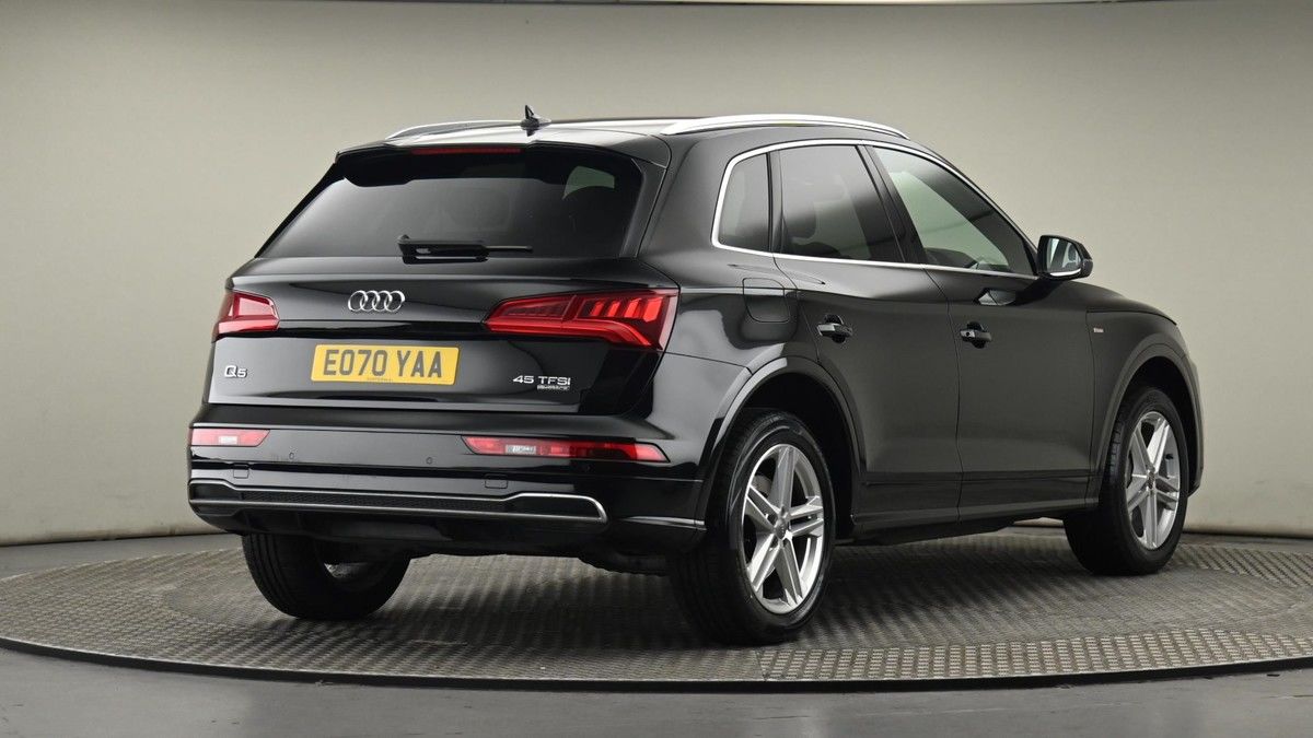 Audi Q5 Image 26