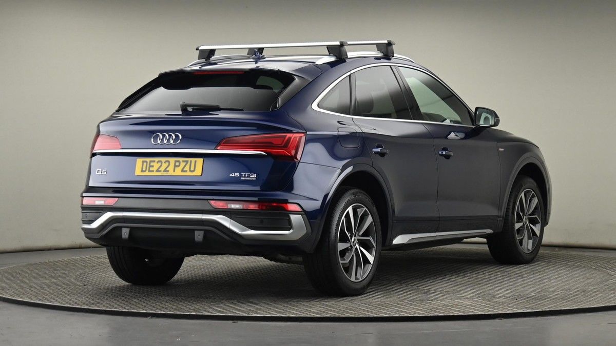 More views of Audi Q5