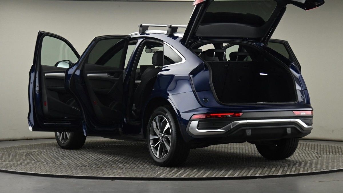 More views of Audi Q5