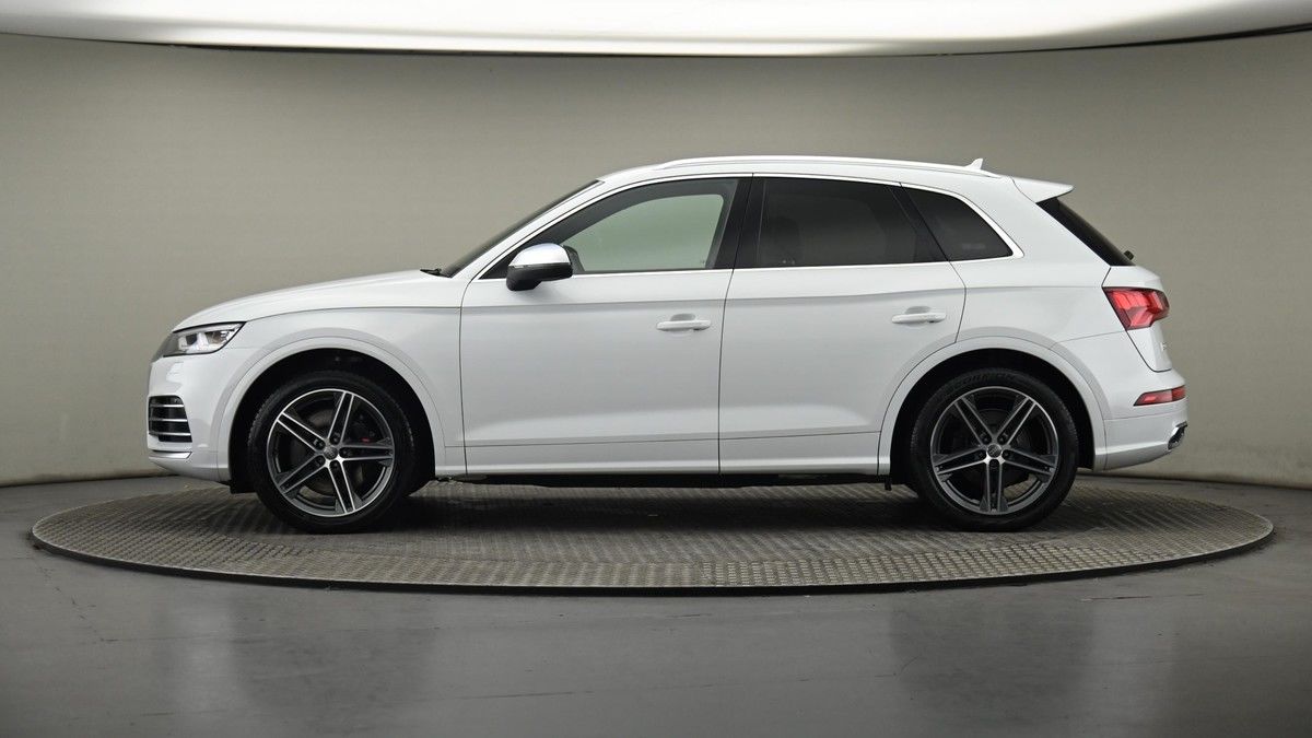 Audi SQ5 Image 23