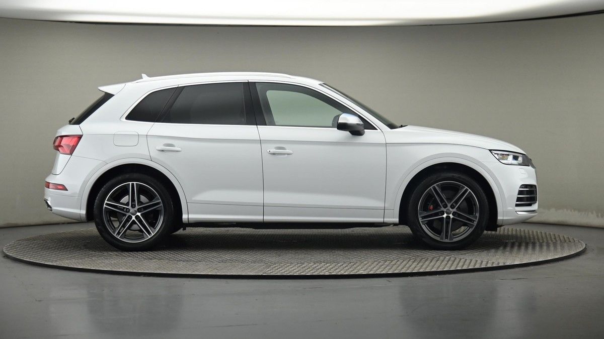 Audi SQ5 Image 27