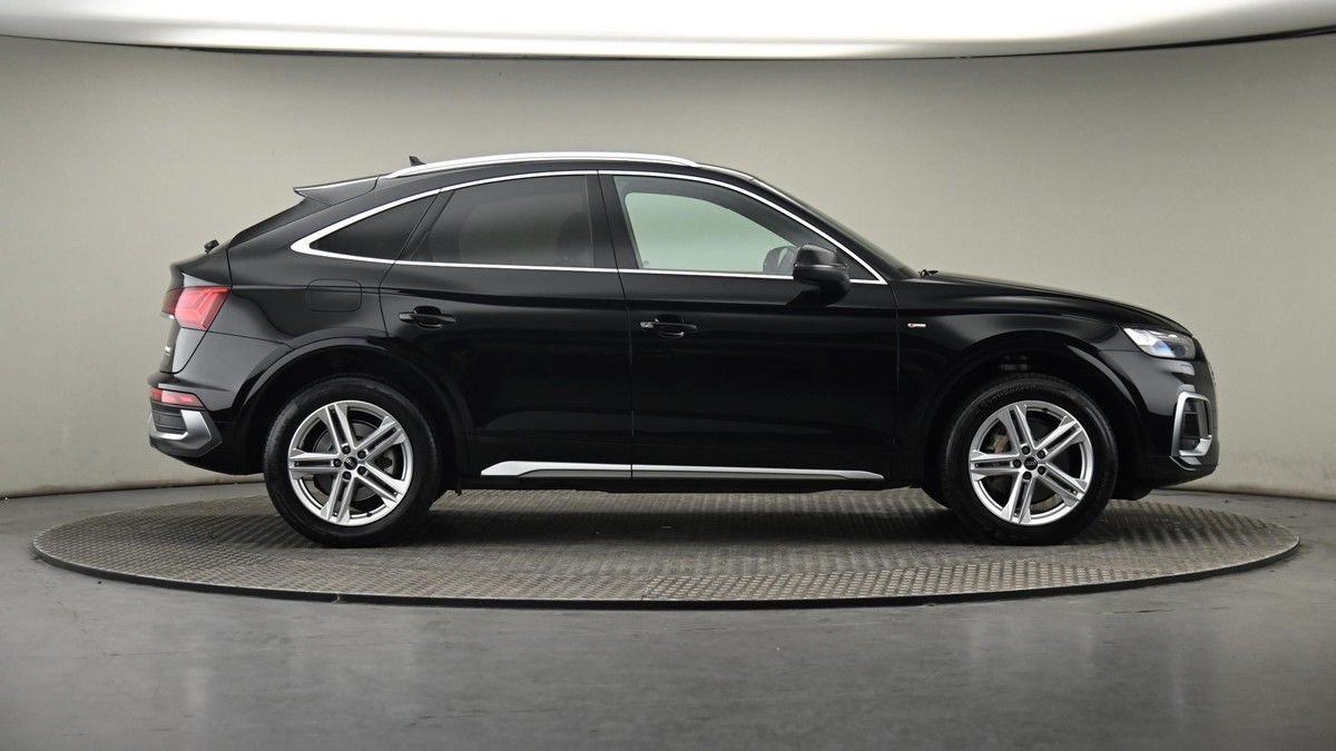 More views of Audi Q5