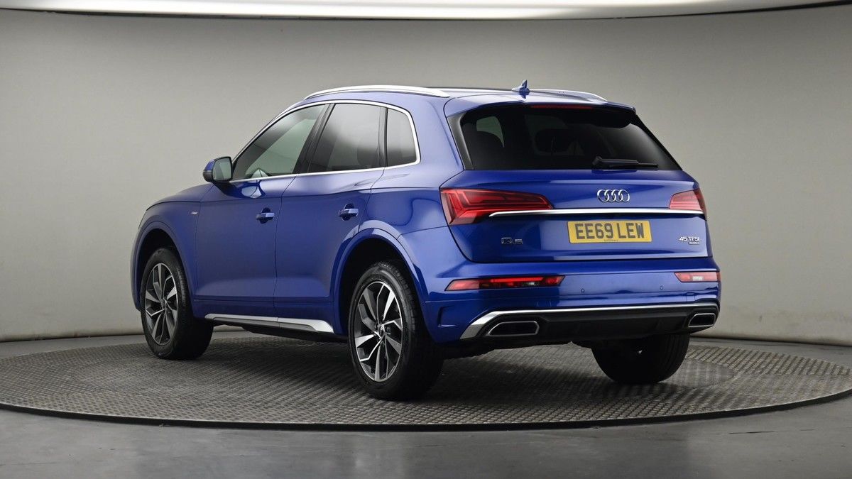 Audi Q5 Image 24