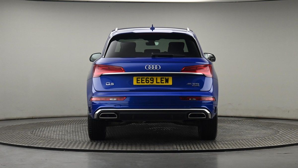 More views of Audi Q5