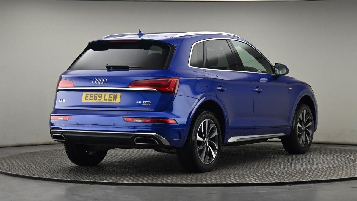 Audi Q5 Image 26