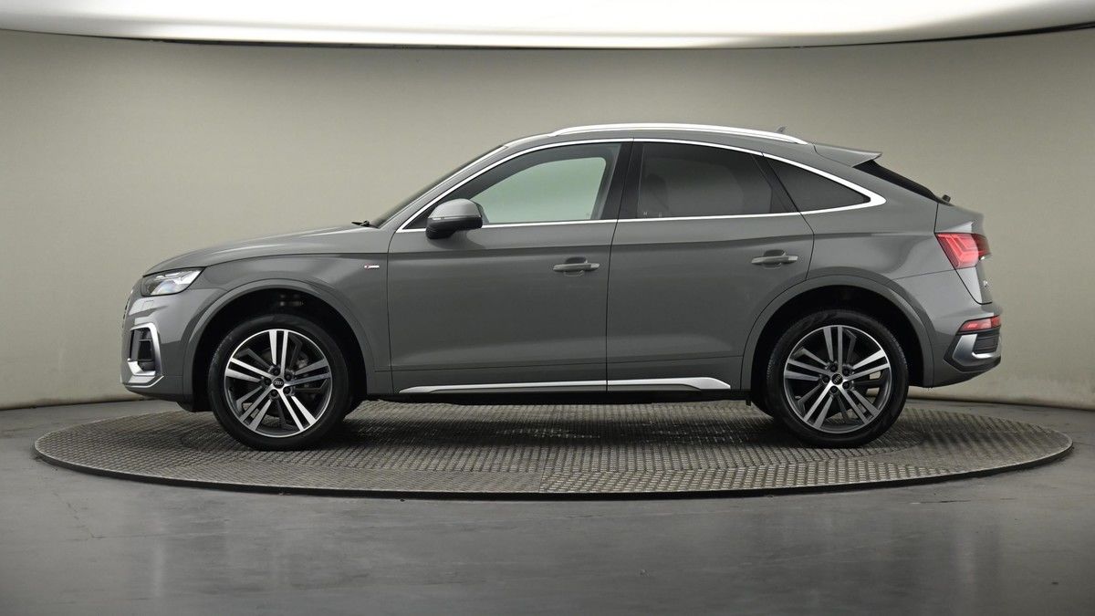 More views of Audi Q5