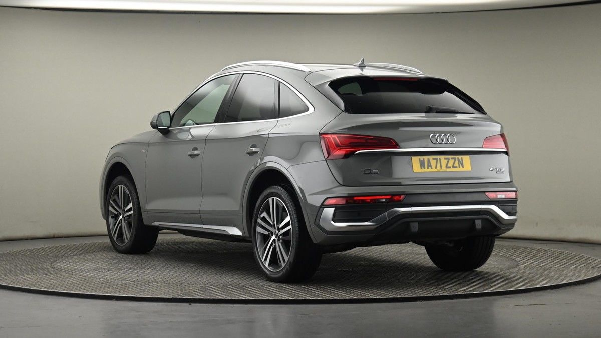 More views of Audi Q5