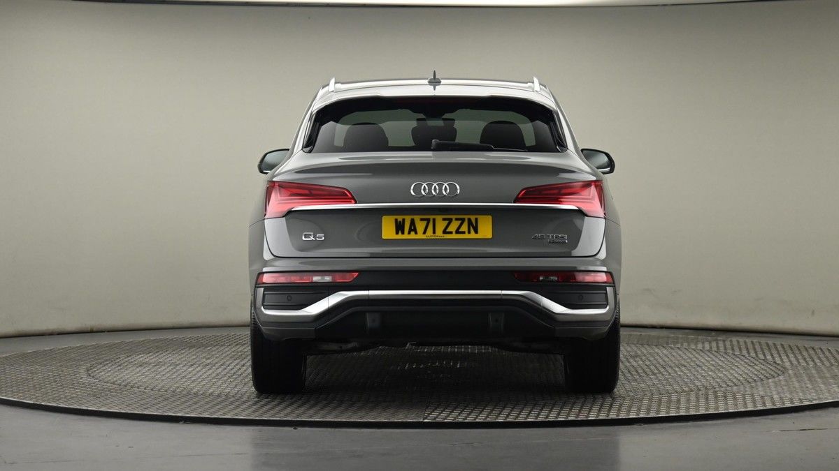 More views of Audi Q5